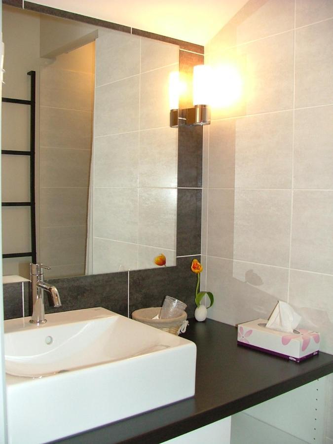 Les Enselmes Bed & Breakfast Montagnieu  Ngoại thất bức ảnh